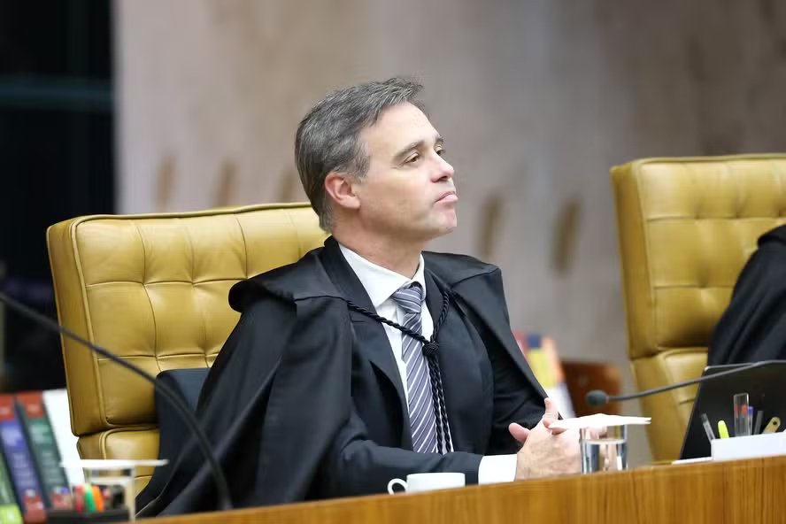 André Mendonça vota a favor de Dallagnol após maioria por suspensão da campanha eleitoral