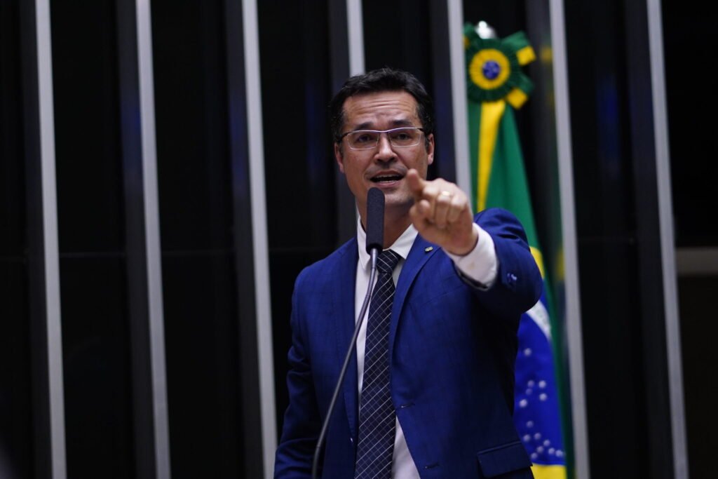 TRE-PR identifica “campanha substitutiva” para Deltan Dallagnol feita por aliados