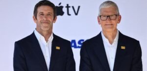Provável iPhone dobrável põe Ternus à prova em estreia como CEO da Apple