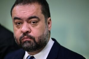 Castro diz que procurou Mendonça para saber se havia ordem judicial para não soltar Cabral