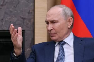 Rússia tem eleições legislativas marcadas pela guerra na Ucrânia