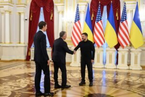 Enviado dos EUA vê ‘disposição’ para conversas trilaterais com Rússia e Ucrânia