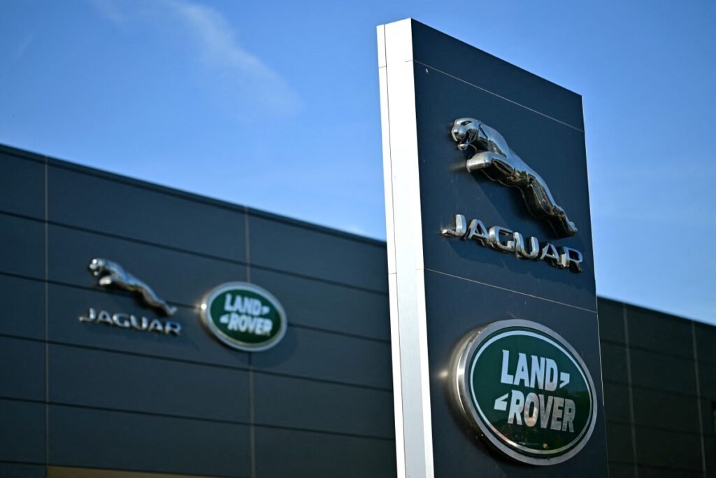 Grupo Jaguar Land Rover anuncia plano de corte de 4.000 postos de trabalho
