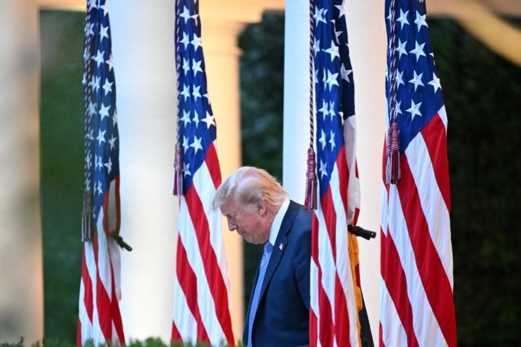 Trump diz que ‘Arco do Triunfo dos EUA’ terá drones, atiradores de elite e depósito de munição