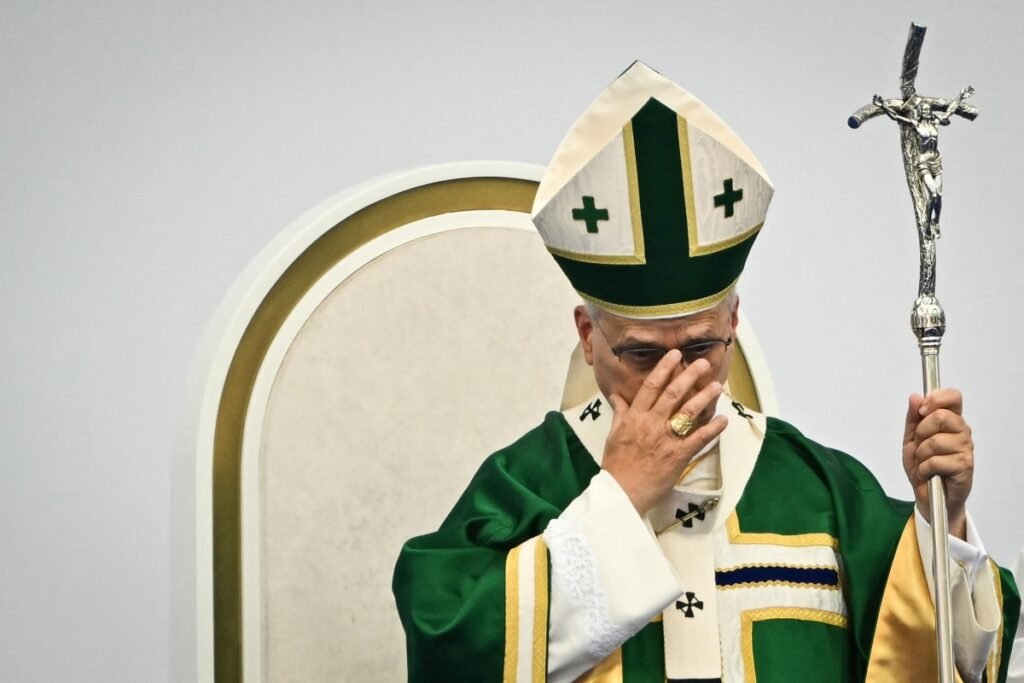 Antes de se reunir com vítimas de abusos na França, papa insta a Igreja a enfrentar as próprias falhas