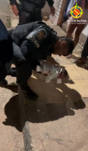 Policiais salvam bebê de oito dias que estava engasgada no Recanto das Emas