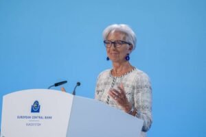 Lagarde: juros não seguem energia automaticamente; crescimento e consumo também pesam em taxas