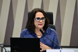 Damares Alves quer grupo do Senado para propor reforma do Judiciário em 60 dias