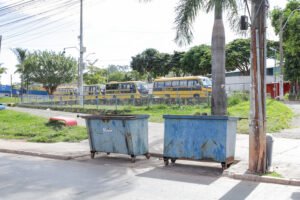 DF define regras para caçambas e contêineres em vias públicas