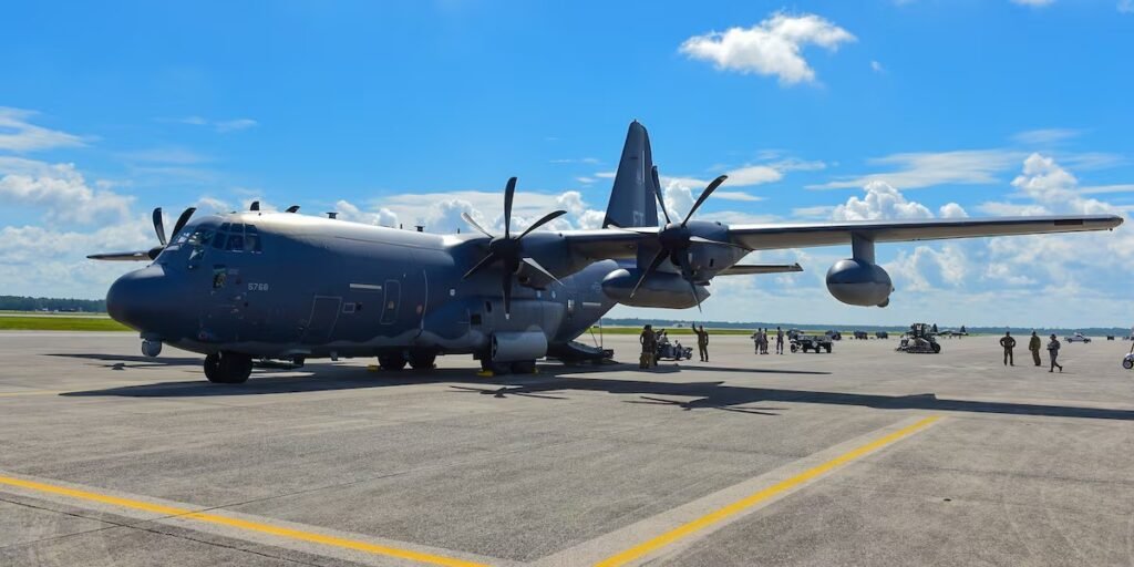 Avião que prendeu Maduro pousa em base aérea brasileira