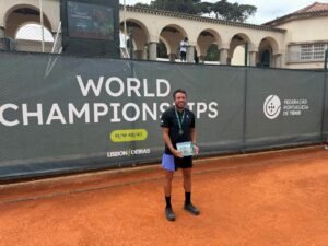 Tenista brasiliense, Rodrigo Starling alcança segundo lugar em ranking masters mundial e mostra o vigor dos atletas veteranos em quadra