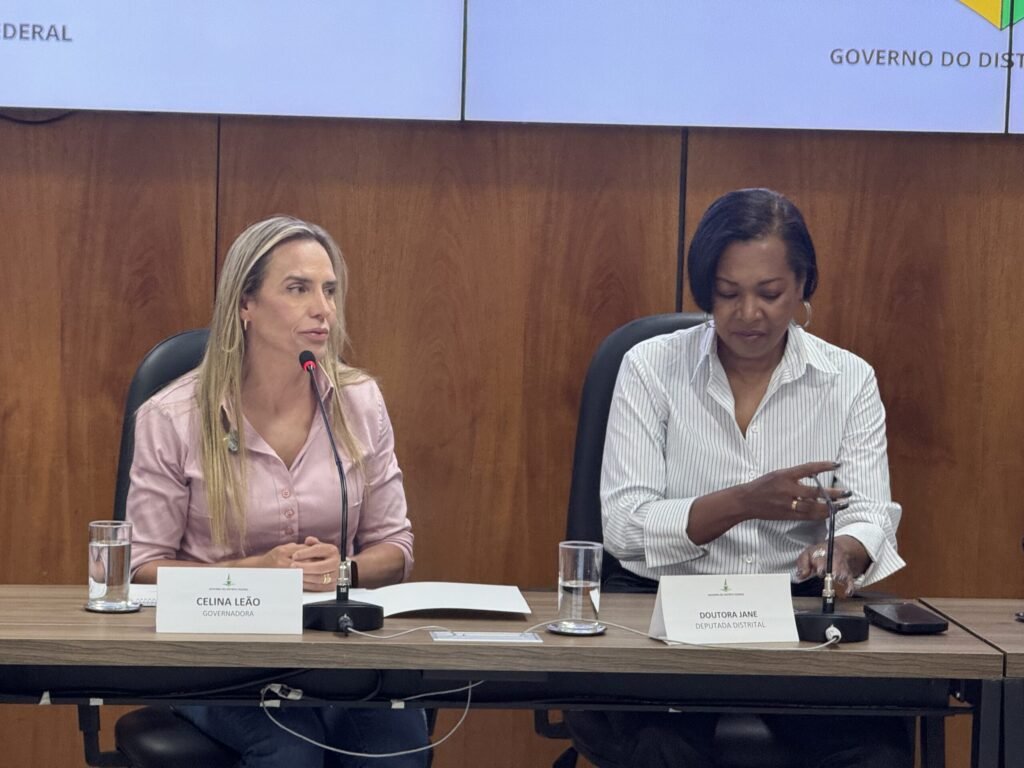 Celina quer realizar o maior concurso da Educação no DF