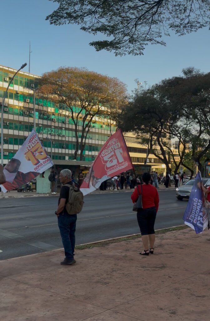 Campanhas eleitorais viram oportunidade de renda para trabalhadores do DF