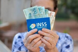 STJ limita atrasados do INSS na Justiça e libera concessão de benefício por robôs