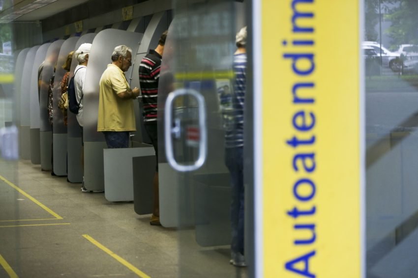 Bancos fecham no feriado da Independência; Pix segue disponível