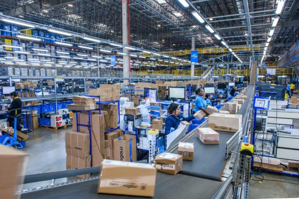Magalu passa a vender produtos pelo Mercado Livre para ampliar base de clientes