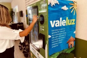 Toneladas de lixo se transformam em desconto na conta de luz no DF