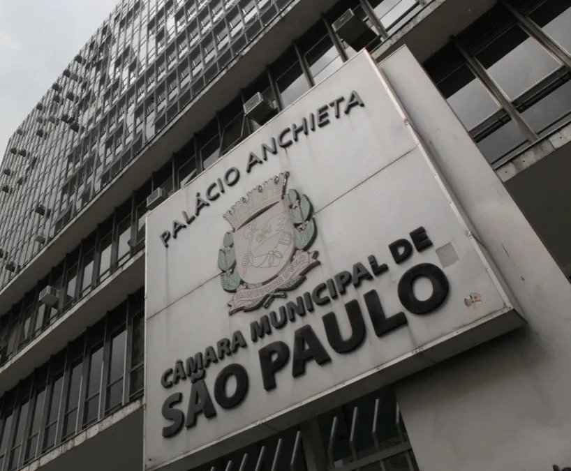 Câmara de SP aprova projeto para proibir propaganda de bets em eventos esportivos na cidade