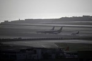 Aeroporto de Caracas reabre após graves danos por terremotos na Venezuela