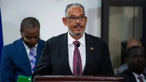 Premiê do Haiti pede dignidade para imigrantes em recado a Trump