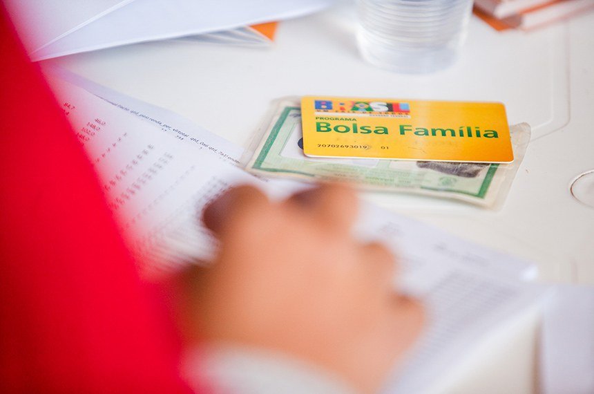 Bolsa Família do mês começa a ser pago em 17 de setembro