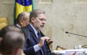 Relator, Toffoli vota para rejeitar candidatura de José Roberto Arruda ao governo do DF