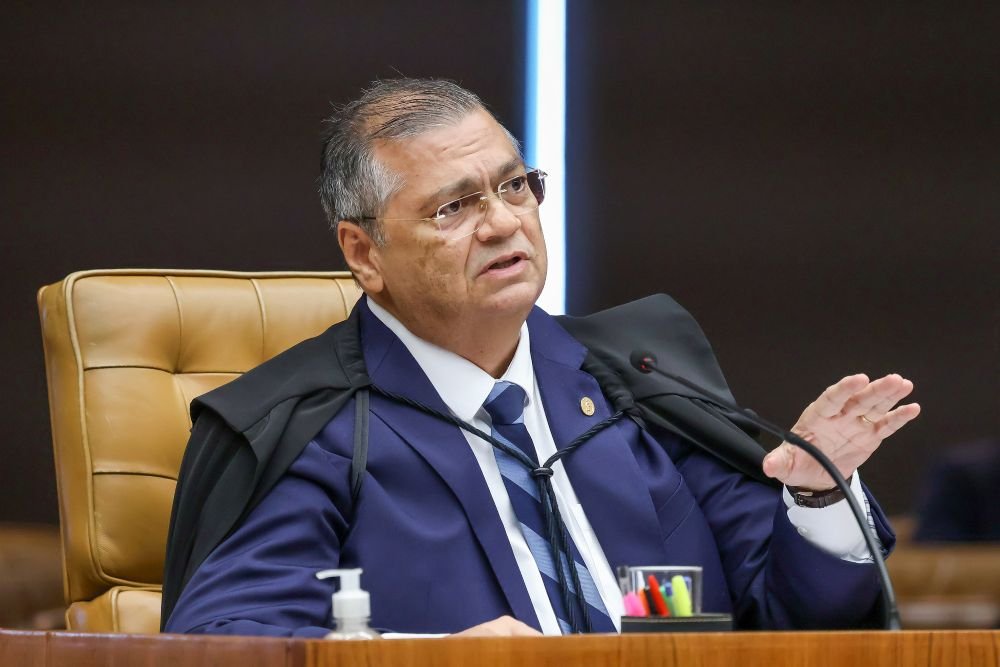 No STF, Dino mantém decreto de MG que veda publicidade de bets em bens públicos