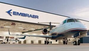 Embraer informa que Japan Airlines renovou contrato para suporte à frota de E-Jets