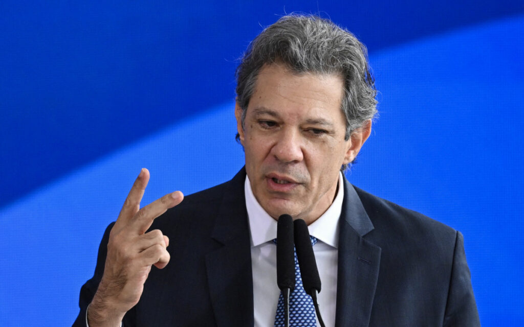 Haddad apresenta perícia e contesta versão do governo Tarcisío sobre abordagem a motorista