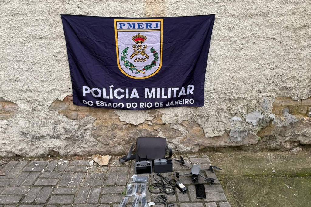 Com drone, homem monitora polícia na Baixada Fluminense e diz receber R$ 1.200 por mês do tráfico