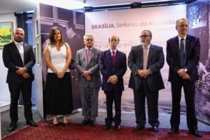 TJDFT homenageia 187 motoristas em cerimônia no Memorial