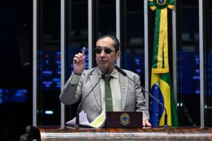 Kajuru defende cadeia industrial para agregar valor às terras-raras