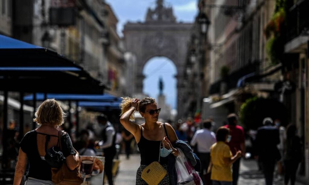 Lei das burcas, proposta pela ultradireita, começa a valer em Portugal