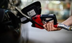 Governo faz balanço de ações para frear alta nos combustíveis, incluindo multa de até R$ 500 mi