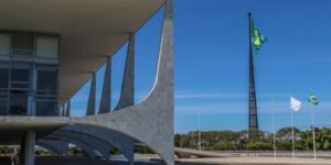 Frente de prefeitos apresenta carta com propostas aos presidenciáveis