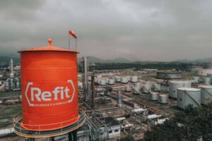 Justiça do Rio decreta falência do Grupo Refit