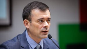 Ceron: resultado primário não vai ficar no piso, vai ficar intermediário, entre piso e centro