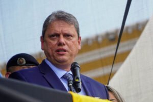 Tarcísio diz que vai gravar material de campanha para apoiar Cleitinho em Minas