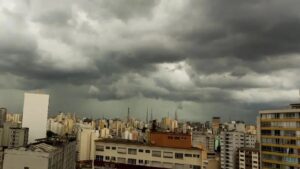 Setembro começa com frente fria, ciclone e chegada de ar frio