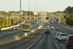 Reversão na BR-040 muda dinâmica de quem mora no entorno