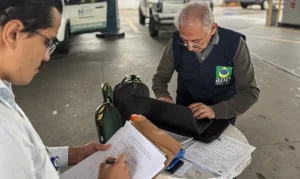 ANP multa distribuidoras por alta abusiva de combustíveis