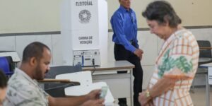Sete cidades escolhem prefeitos junto com segundo turno presidencial
