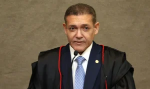 TSE faz pronunciamento na véspera do primeiro turno