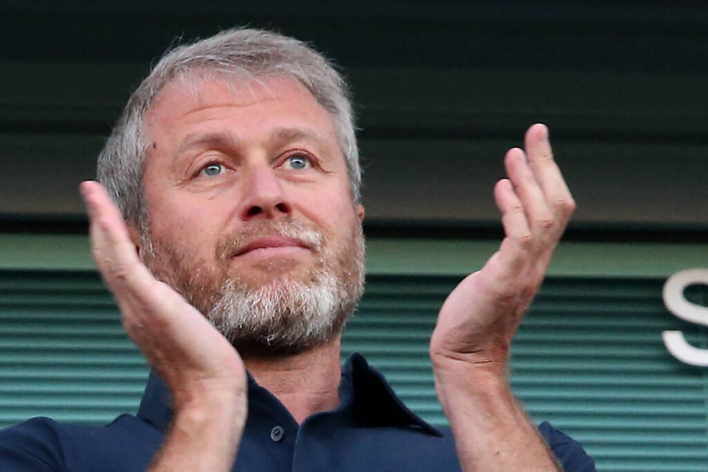 Oligarca russo Abramovich nega fraude fiscal