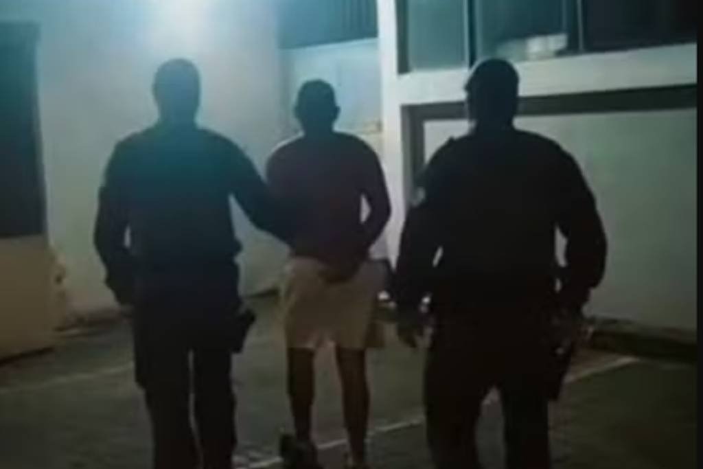 Homem é preso após atirar contra a casa de ex-companheira, em Praia Grande (SP)