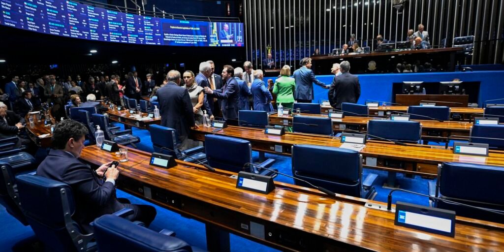 PEC do fim da escala 6x1 deve ser votada quarta-feira no Senado