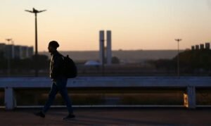 Chuva e frio marcam segundo turno das eleições; saiba como fica o tempo no País