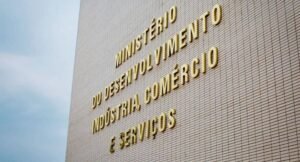 Brasil despenca do 28º para o 62º lugar em ranking de crescimento da indústria