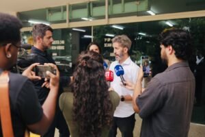 Grass defende regularização de ambulantes e políticas para população de rua no Setor Comercial Sul