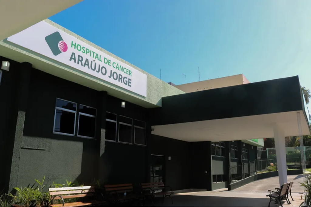 Corte na insalubridade gera impasse no Araújo Jorge, em Goiânia